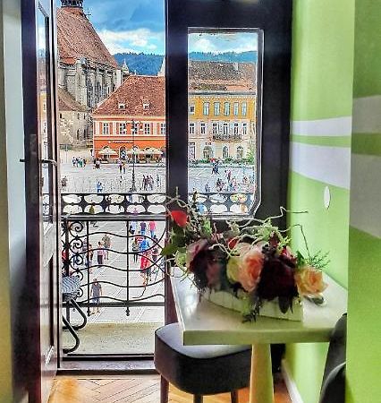 Hotel Casa Crown à Braşov Extérieur photo
