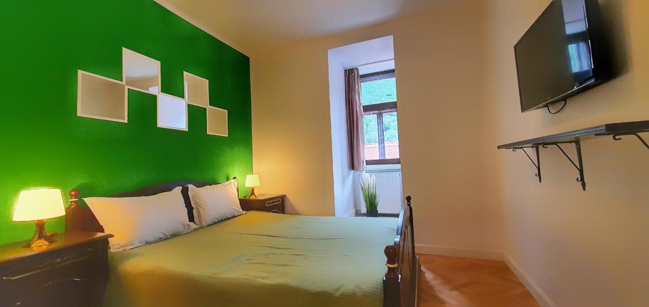 Hotel Casa Crown à Braşov Extérieur photo