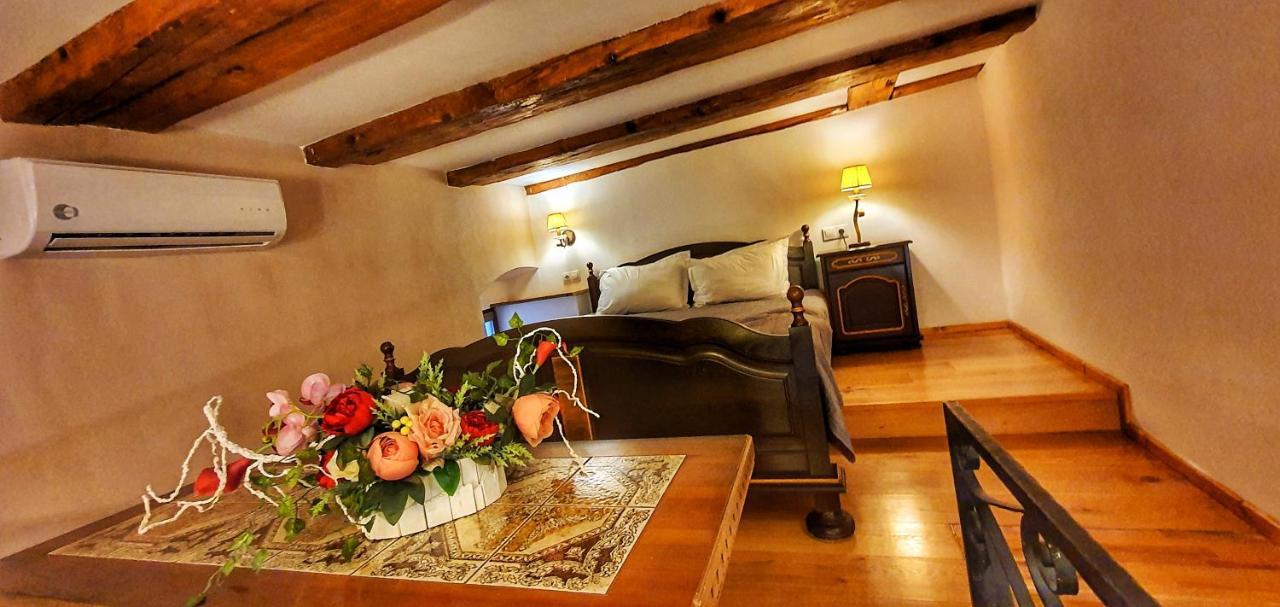 Hotel Casa Crown à Braşov Extérieur photo