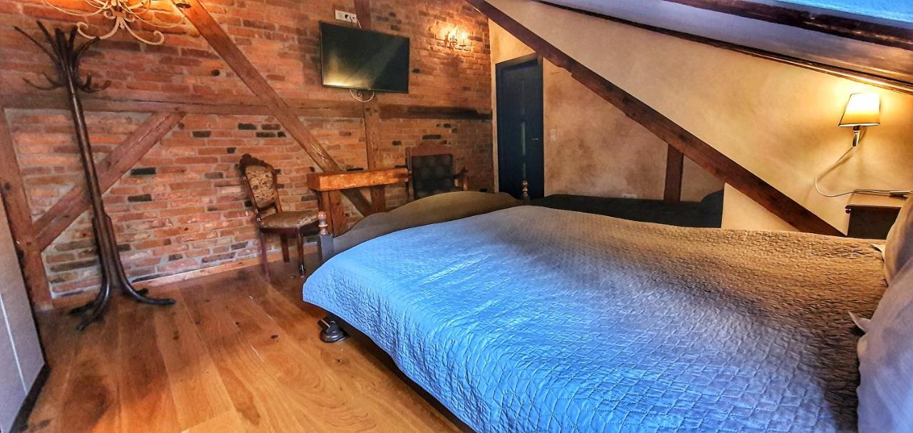 Hotel Casa Crown à Braşov Extérieur photo